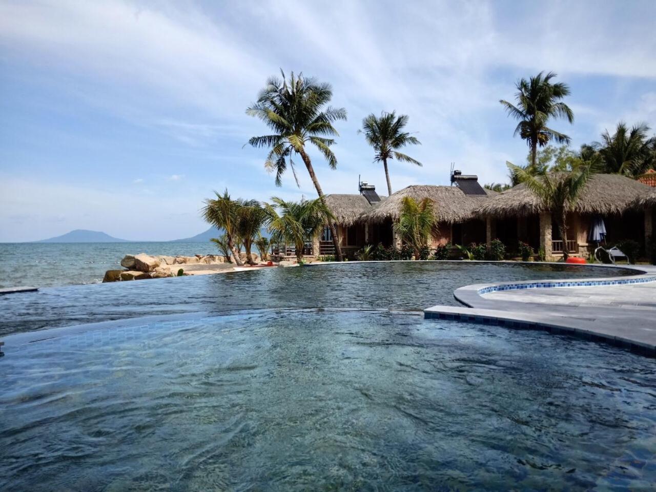 Phu Quoc Kim 2 Beach Front Resort Екстериор снимка